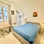Comfortable Studio Near Marais Aboukir